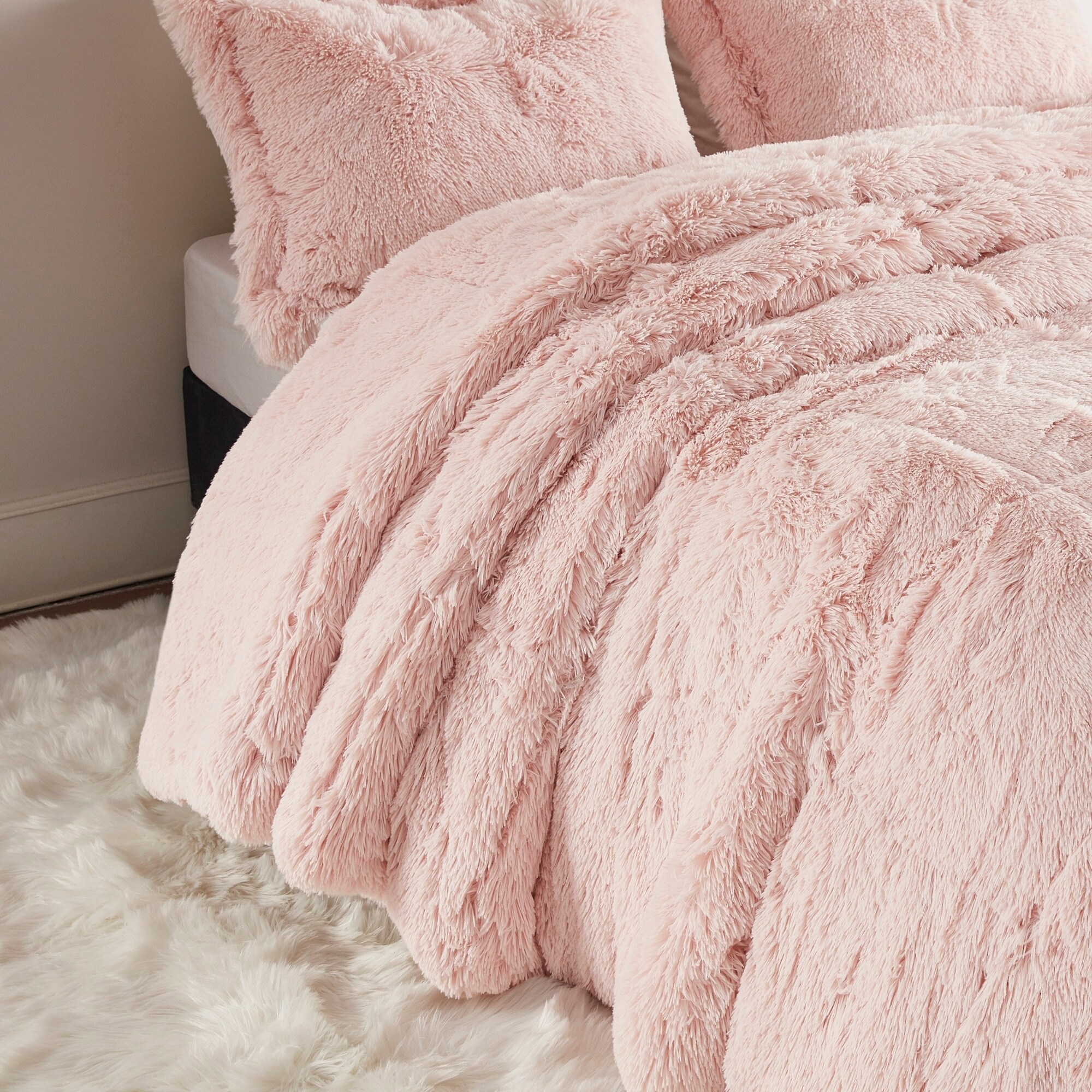 Shop Intelligent Design Leena Shaggy Faux Fur Comforter Set On