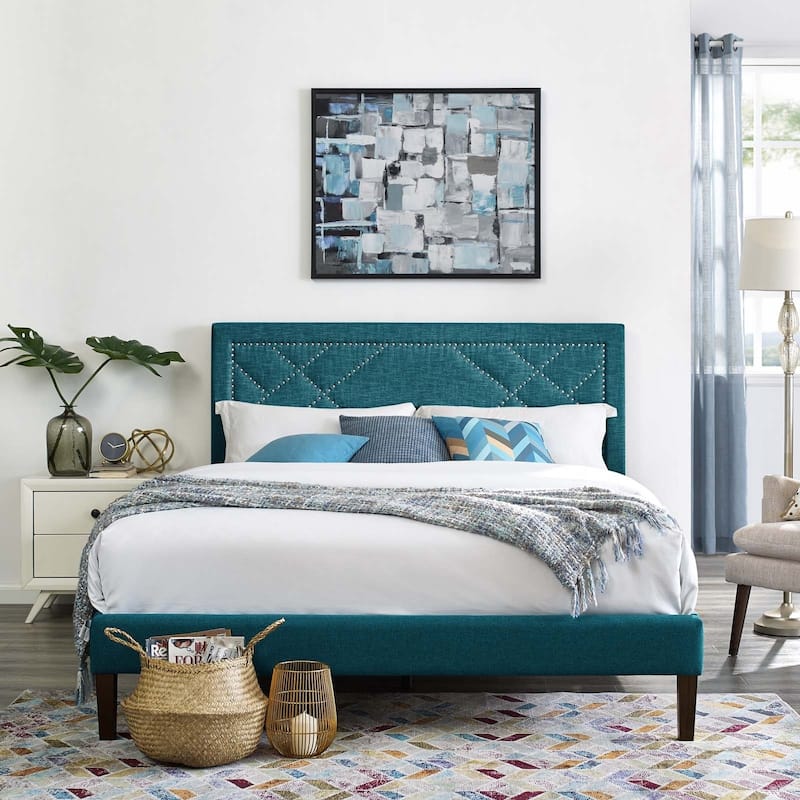 Carson Carrington Stryn Nailhead Upholstered Linen Headboard