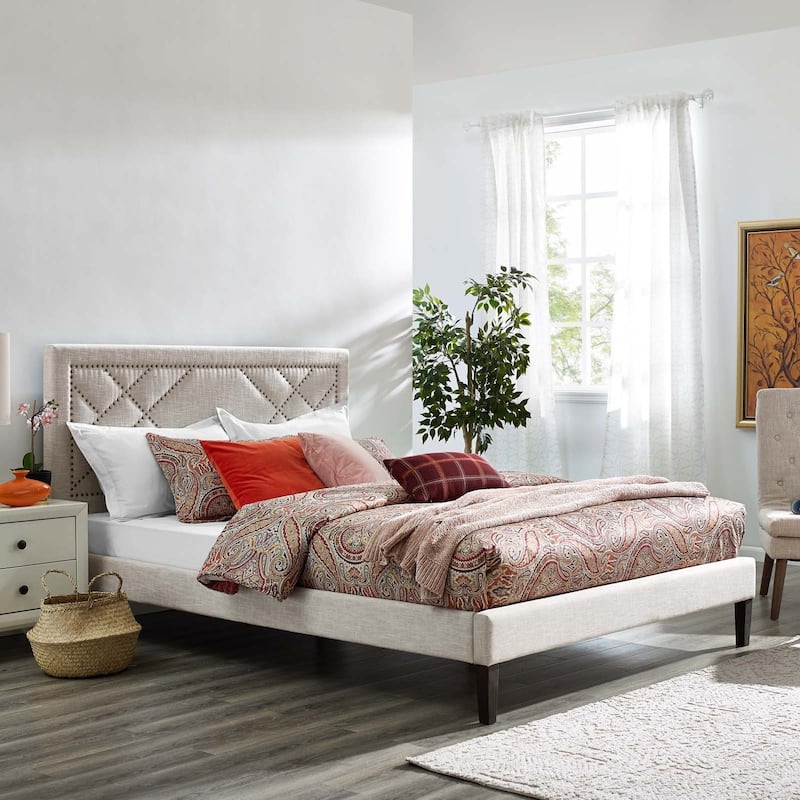 Carson Carrington Stryn Nailhead Upholstered Linen Headboard
