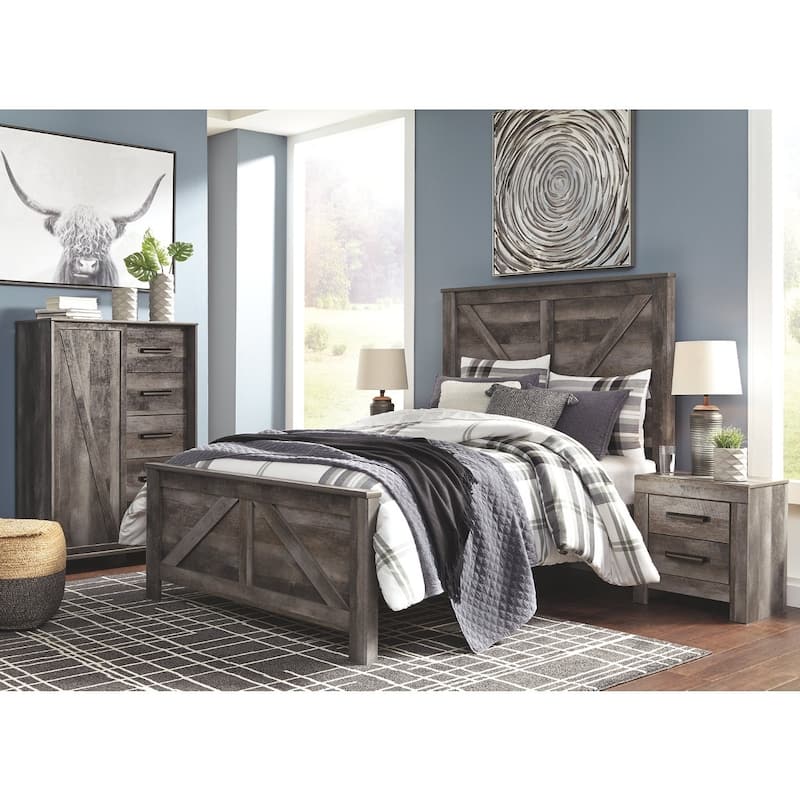 Wynnlow Cross-Buck Panel Bed. - Queen