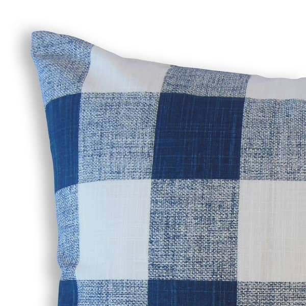 https://ak1.ostkcdn.com/images/products/27386470/Jaspen-Plaid-Throw-Pillow-Denim-3ee8ec41-fbd9-4703-a814-d20f9bac1ee9_600.jpg?impolicy=medium