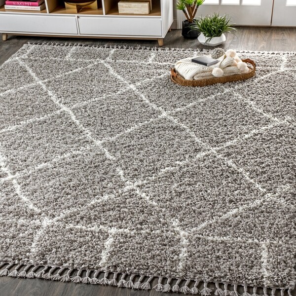 JONATHAN Y Mercer Shag Plush Tassel Moroccan Geometric Trellis Grey/Cream 8 ft. x 10 ft. Area Rug - 7'9" x 10'