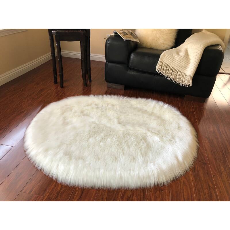Silver Orchid Nansen Faux Sheepskin Oval Shape Shag Area Rug