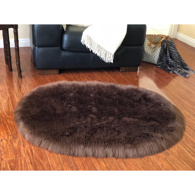 Silver Orchid Nansen Faux Sheepskin Oval Shape Shag Area Rug