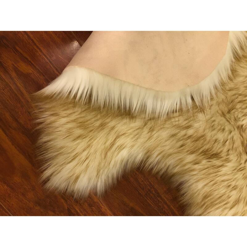 Silver Orchid Nansen Faux Sheepskin Oval Shape Shag Area Rug