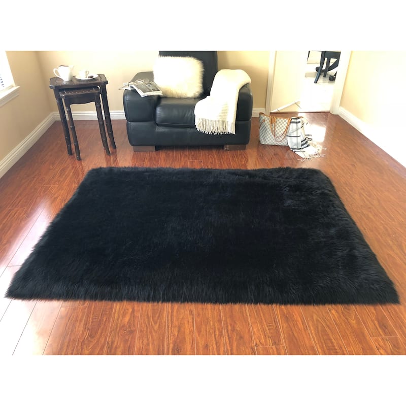 Silver Orchid Nansen Luxurious Faux Sheepskin Square Shape Shag Area Rug