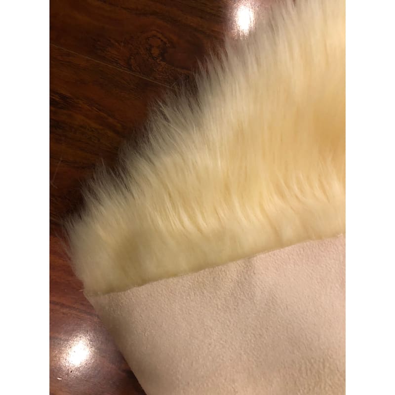 Silver Orchid Nansen Luxurious Faux Sheepskin Square Shape Shag Area Rug