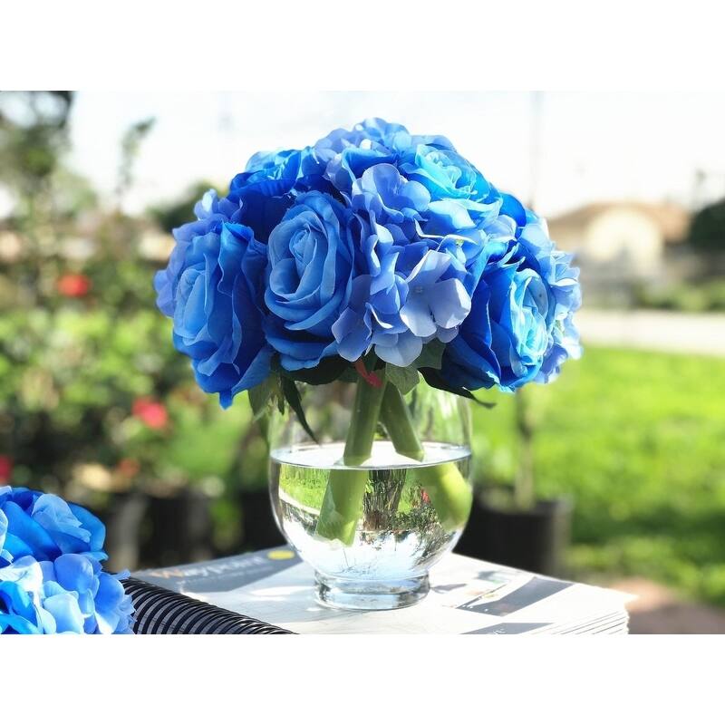 Enova Home Blue Artificial Silk Roses and Hydrangea Fake Flowers Arrangement in Clear Glass Vase with Faux Water