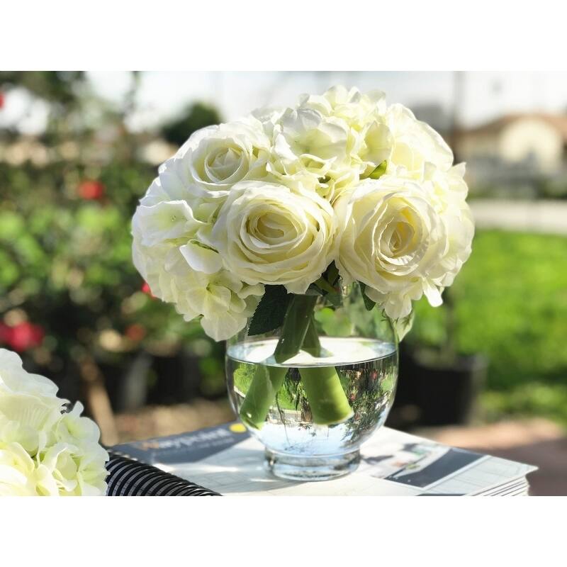 Enova Home Artificial Cream Silk Roses and Hydrangea Fake Flowers Arrangement in Clear Round Glass Vase with Faux Water