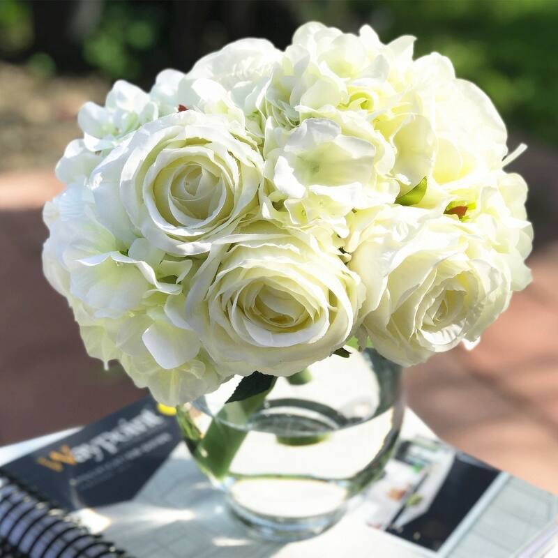 Enova Home Artificial Cream Silk Roses and Hydrangea Fake Flowers Arrangement in Clear Round Glass Vase with Faux Water