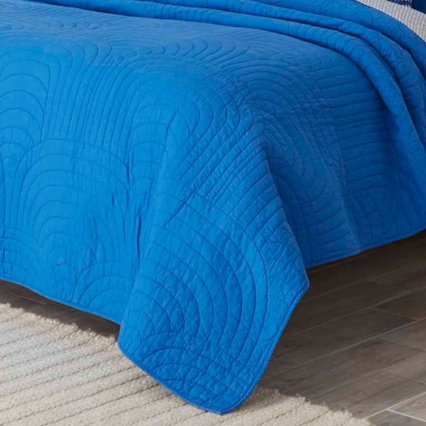 Trina Turk Palm Desert Dark Blue Quilt Set - Bed Bath & Beyond - 27566021