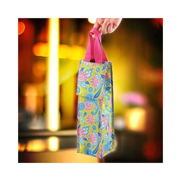 https://ak1.ostkcdn.com/images/products/27594661/Zodaca-Thermal-Insulated-Wine-Carrier-Wine-Bottle-Carrier-Carrying-Case-Green-Pink-Paisley-745dc806-2d6f-4532-a7b4-1956cbc4fd01_600.jpg?impolicy=medium