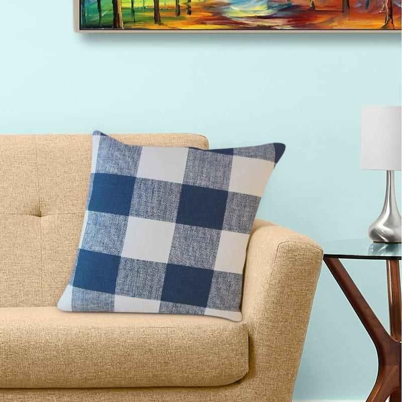 The Pillow Collection Oormi Plaid Decorative Throw Pillow