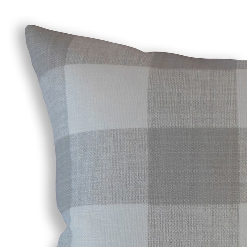The Pillow Collection Oormi Plaid Decorative Throw Pillow