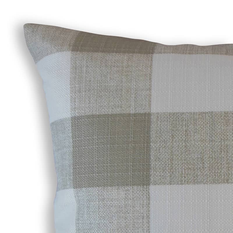 The Pillow Collection Oormi Plaid Decorative Throw Pillow