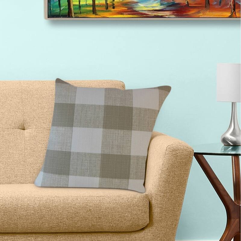 The Pillow Collection Oormi Plaid Decorative Throw Pillow