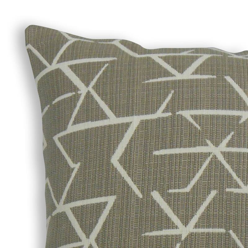 The Pillow Collection Umatilla Geometric Decorative Throw Pillow