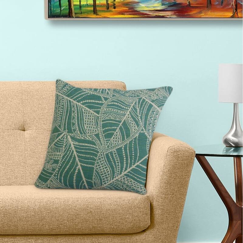 The Pillow Collection Zandophen Floral Decorative Throw Pillow