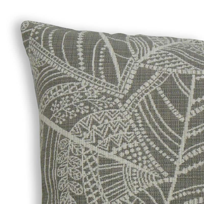 The Pillow Collection Zandophen Floral Decorative Throw Pillow