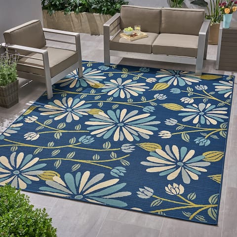 Daisy Indoor/ Outdoor Floral Area Rug by Christopher Knight Home
