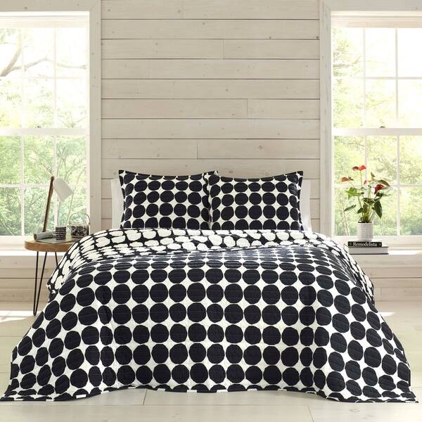 https://ak1.ostkcdn.com/images/products/27621386/Marimekko-Pienet-Kivet-Black-Quilt-Set-ea2c4a64-edd6-4a22-a8bb-b18e30bc558a_600.jpg?impolicy=medium