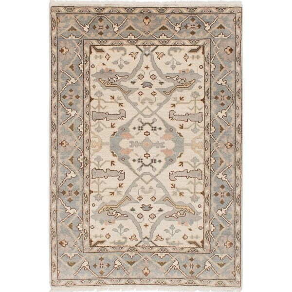 eCarpetGallery Hand-knotted Royal Ushak Cream Wool Rug - 4'0 x 5'11