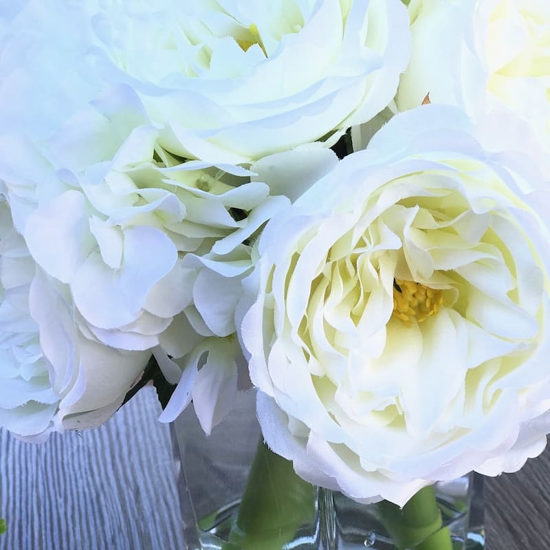 Enova Home Artificial Cream Fake Silk Peony and Hydrangea Mixed Faux Flower Arrangement in Clear Glass Vase with Faux Water