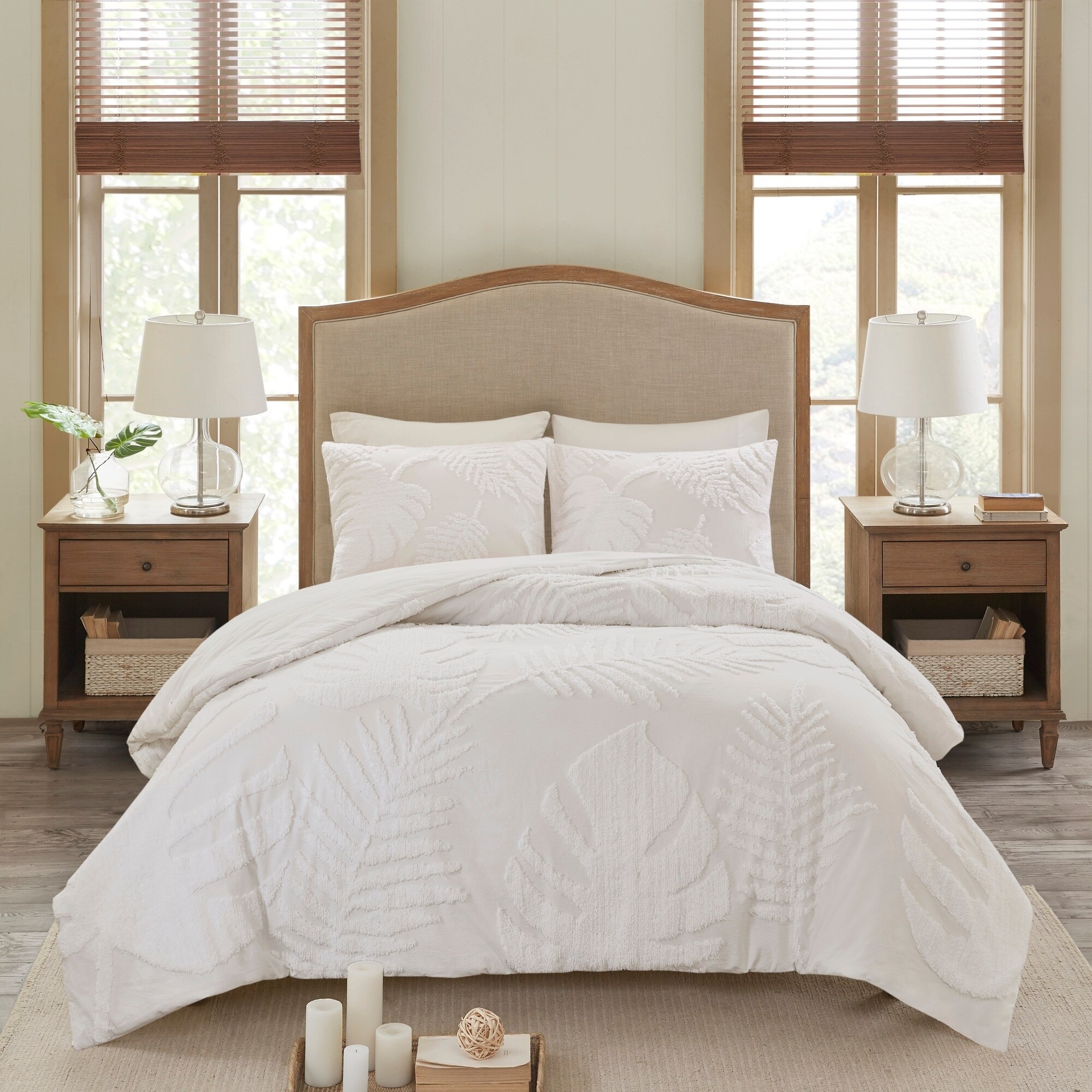 Shop Madison Park Osanna White Tufted Cotton Chenille Palm