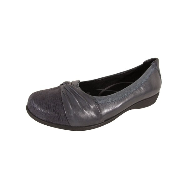 Aravon Womens 'Andrea-AR' Slip On Shoes 