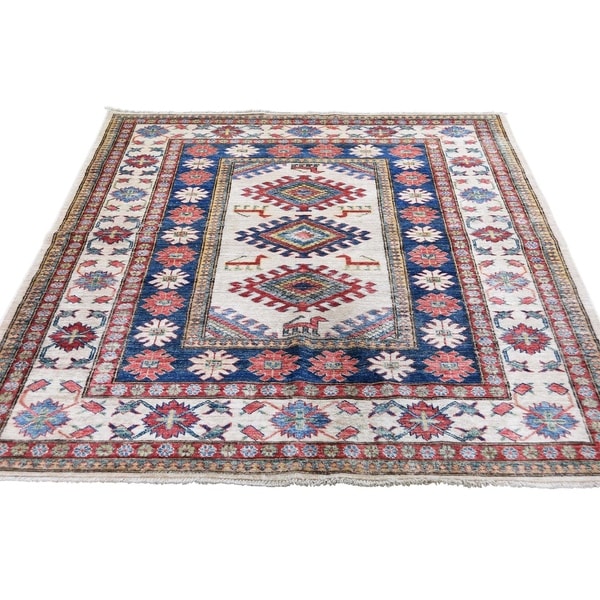 Shahbanu Rugs Ivory Super Kazak Pure Wool Hand-Knotted Oriental Rug (4'10" x 6'1") - 4'10" x 6'1"