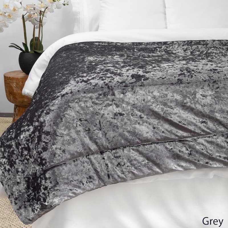 Olivia Velvet Throw by Sweet Home Collection (50"x60")
