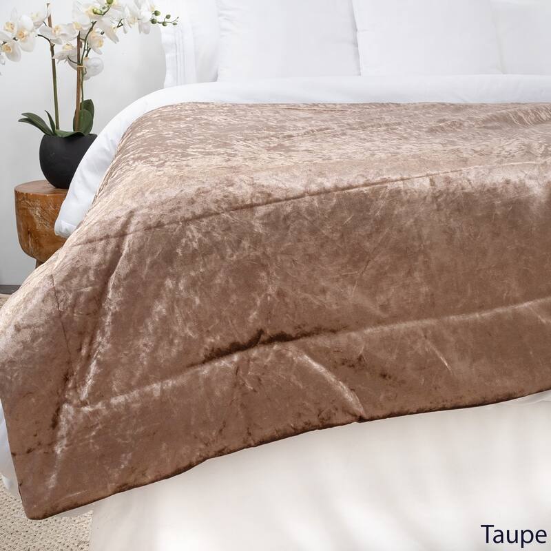 Olivia Velvet Throw by Sweet Home Collection (50"x60")