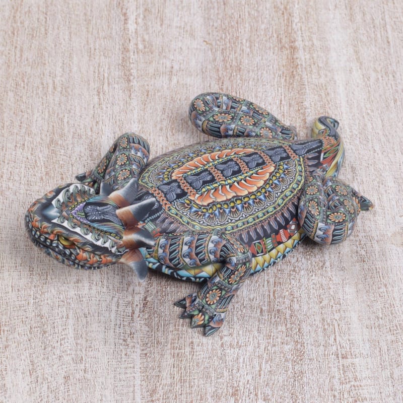 Handmade Horned Lizard (6 Inch) Polymer Clay Sculpture (Indonesia)