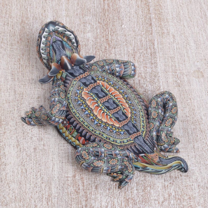 Handmade Horned Lizard (6 Inch) Polymer Clay Sculpture (Indonesia)