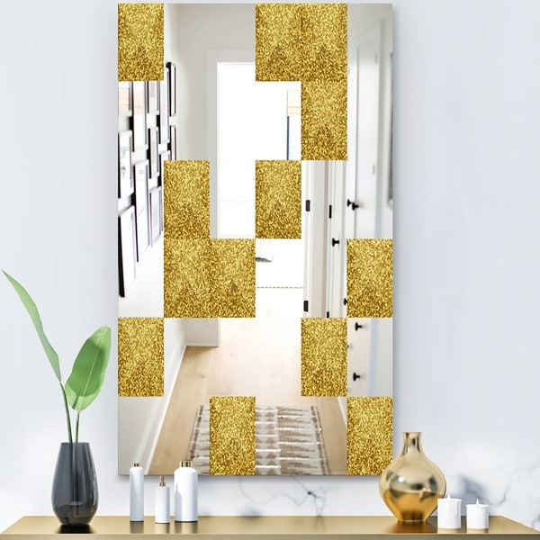 Designart 'Capital Gold Essential 17' Glam Mirror - Wall Mirror