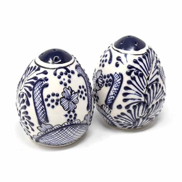 https://ak1.ostkcdn.com/images/products/28010683/Handmade-Pottery-Salt-Pepper-Shakers-Blue-Flower-a5979b83-e4ea-434a-93b9-3f7633655ade_600.jpg?impolicy=medium