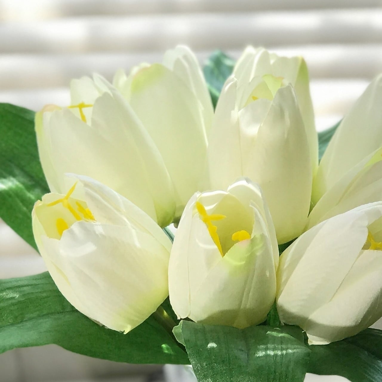 Enova Home Artificial Silk Tulips Fake Flowers Centerpiece - Picture 9 of 20