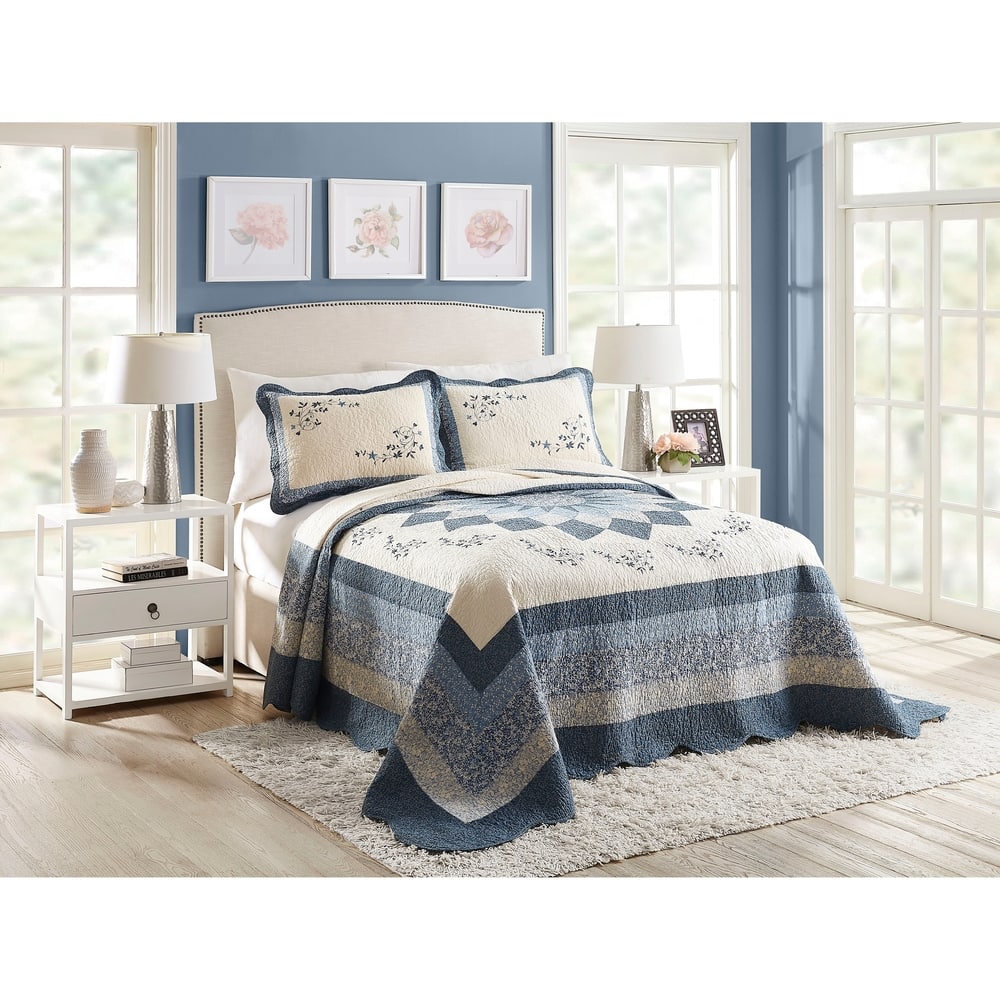 Porch & Den Leslie Bedspread