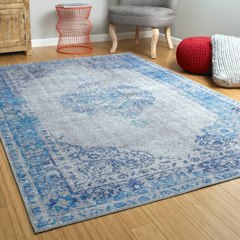 Ballard Indoor/Outdoor Vintage Printed Replica Medallion Pattern Area