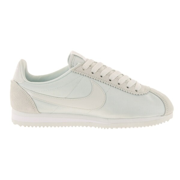 women's classic cortez nylon casual shoe