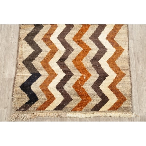 Gabbeh Geometric Hand Knotted Wool Oriental Persian Area Rug 4 9 X 2 10 On Sale Overstock 28066348