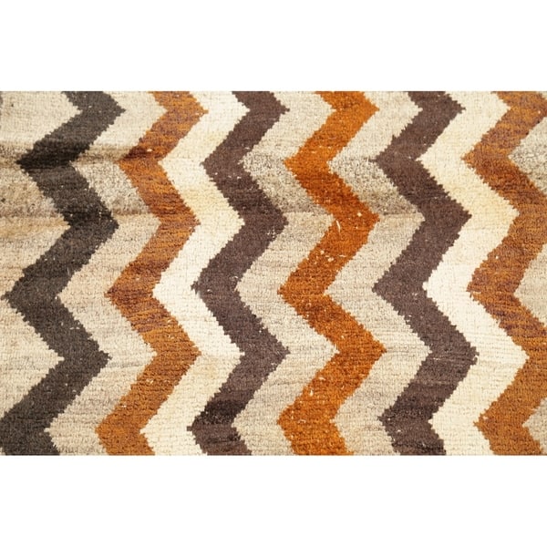 Gabbeh Geometric Hand Knotted Wool Oriental Persian Area Rug 4 9 X 2 10 On Sale Overstock 28066348