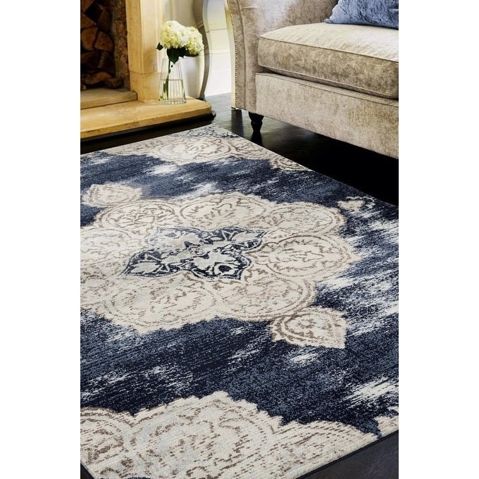 7101 Distressed Navy 8 x 10 Area Rug - 8' x 11'