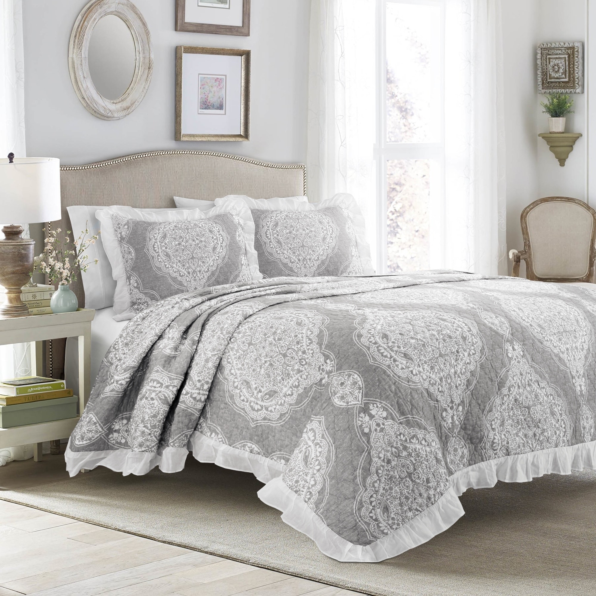 White Triple Ruffle Bedspread Set Bedding
