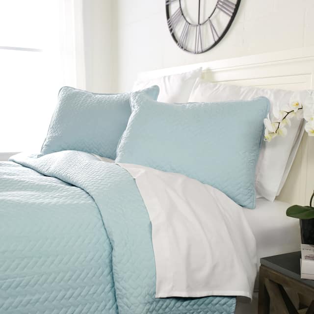 Luxury Ultra Soft Herring Quilted Coverlet Set by Home Collection - Cool Blue - King