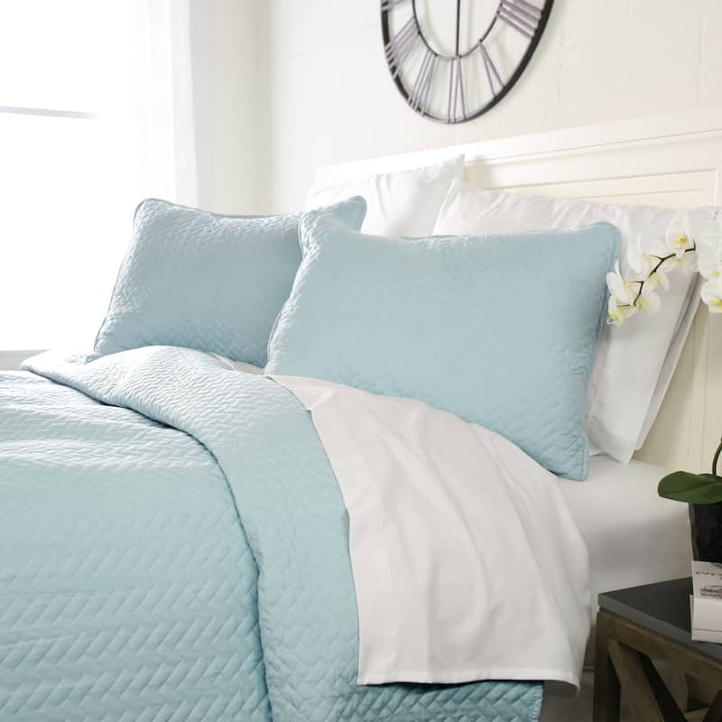 Luxury Ultra Soft Herring Quilted Coverlet Set by Home Collection - Cool Blue - King