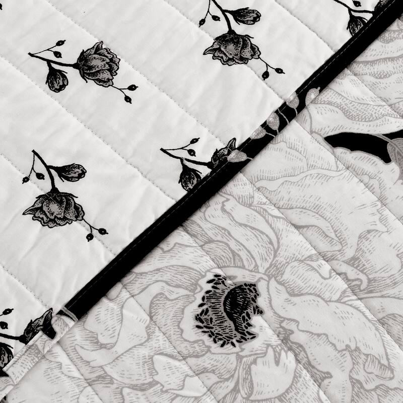 Lush Decor Zinnia Floral 3 Piece Quilt Set