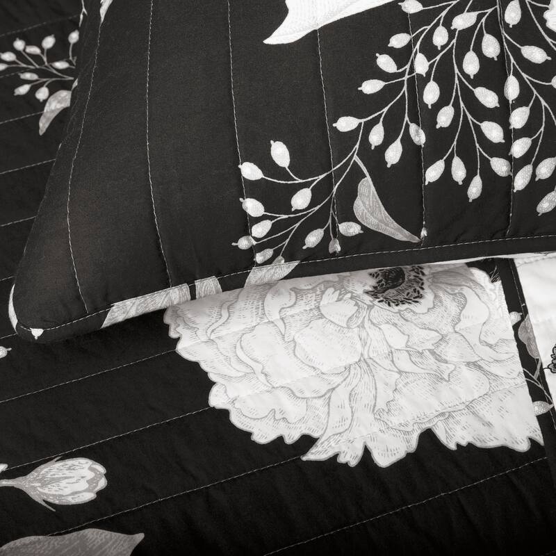 Lush Decor Zinnia Floral 3 Piece Quilt Set