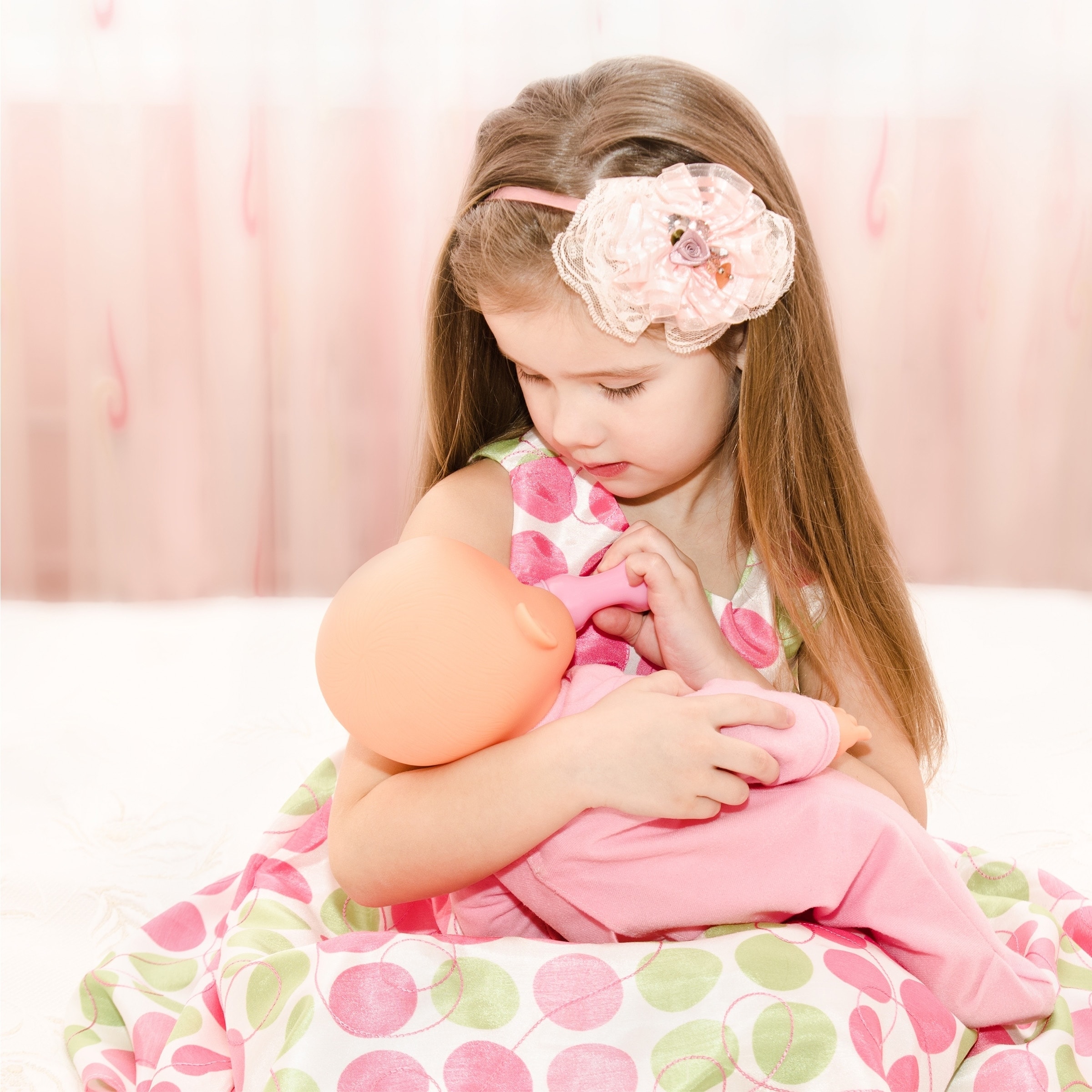 baby dollies playing