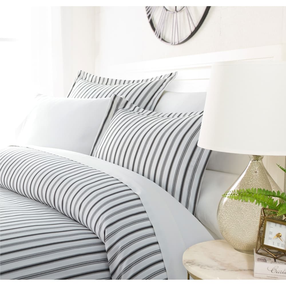Luxury Shifting Stripes Duvet Cover Set